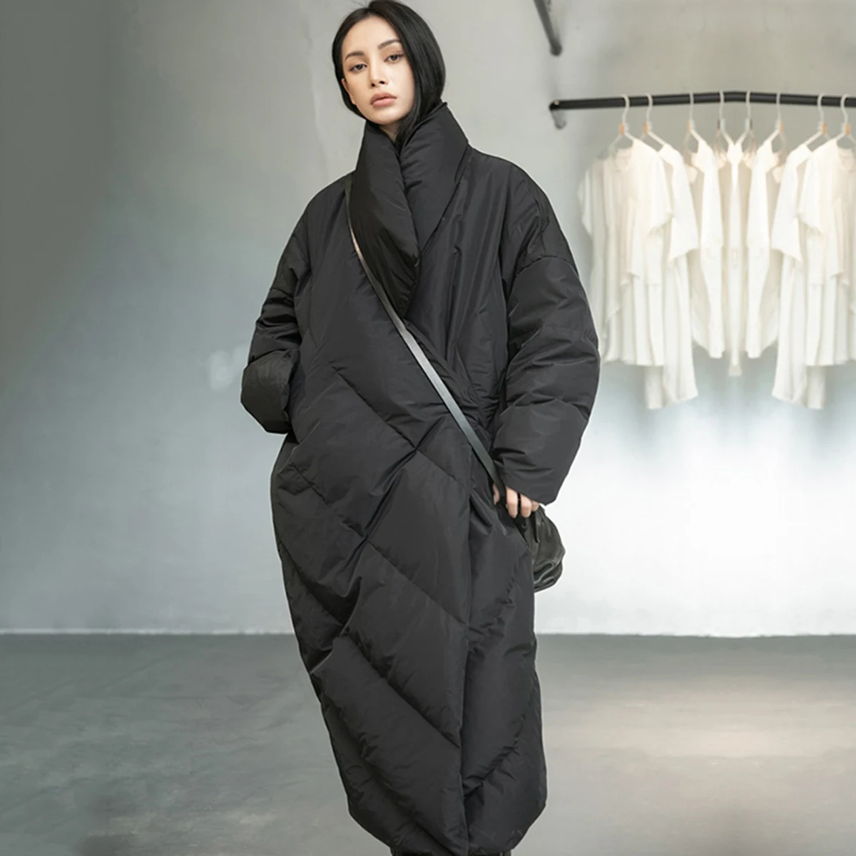 Yeezzi Winter Fashion Casual Female Coats Black Thicken Solid Color Warm Irregularity White Duck Down Coat for Women 2022 New