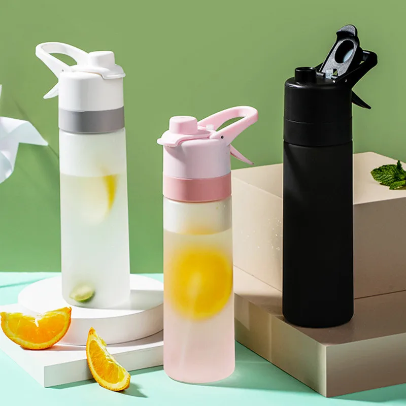 

New 650ml Large Capacity Spray Water Bottle Portable Plastic Sport Travel Leakproof Cup Single Layer Drinkware Free Shipping