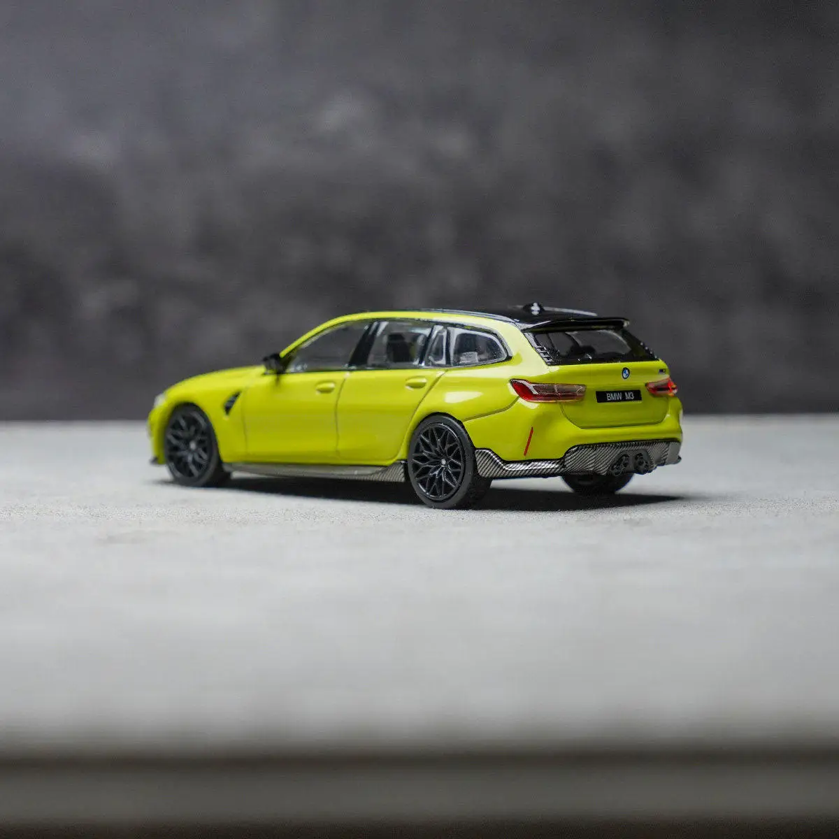 Фото Модель MINIGT в масштабе 1:64 из литого сплава # Модель автомобиля BMW M3 M Performance Touring 1102, классическая коллекционная модель, подарок для взрослых, сувенир, статическая модель для демонстрации №5