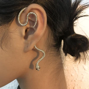 Simple retro Snake Earrings geometric diamond inlaid personalized Earrings hip hop Earrings without ear holes jewelry
