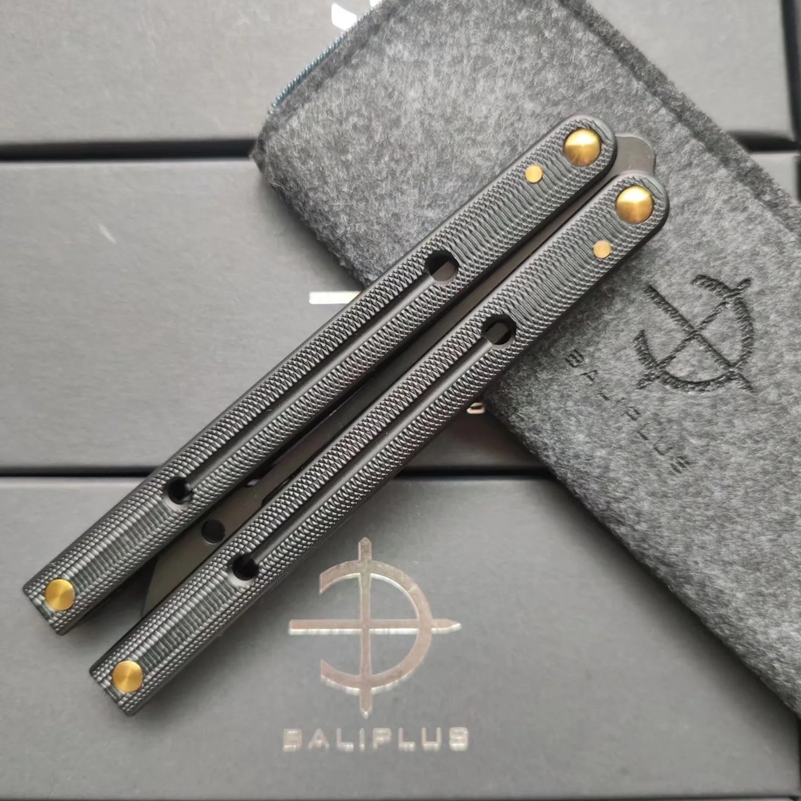 Тренировочный нож-бабочка из кальмара ручка алюминиевого сплава лезвие