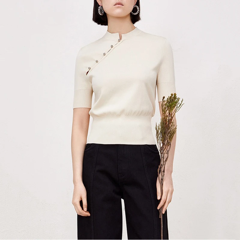 

High-end custom niche slimming thin short-sleeved T-shirt, oblique placket pearl button overhead knitted tops 2023 spring new