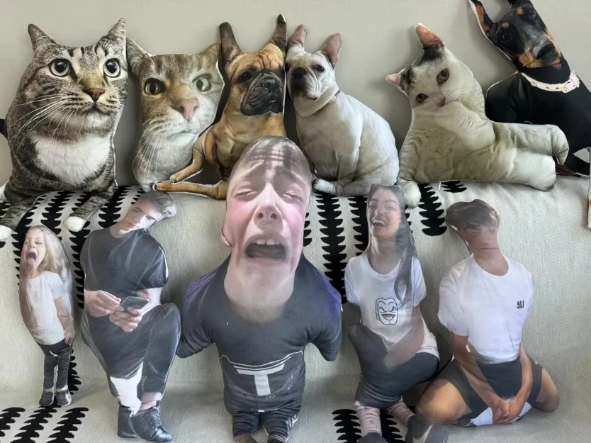 

Персонализированная подушка из полиэстера