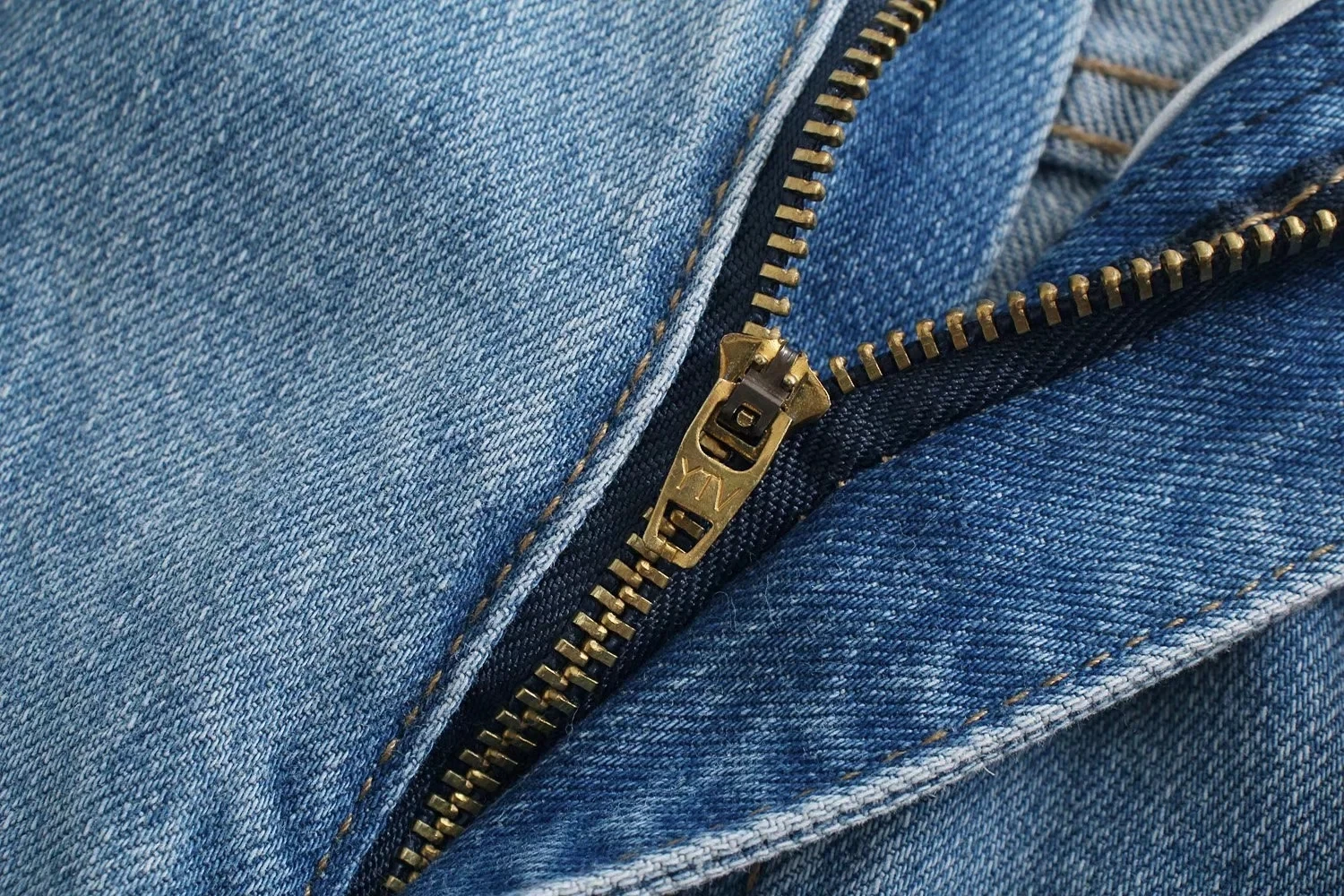 Elmsk Shorts Women England Style Denim Shorts Fashion Bermuda Shorts Ins Fashion Blogger High Street Washed Hole Mom