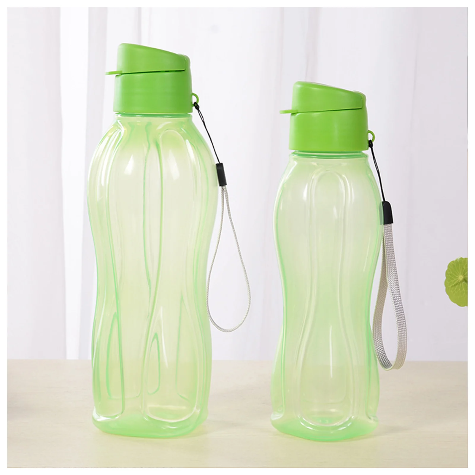 Water Bottle with Flip Top Leak Proof and Easy to Clean Water Cup for Sport Gym Fitness Outdoor Cycling