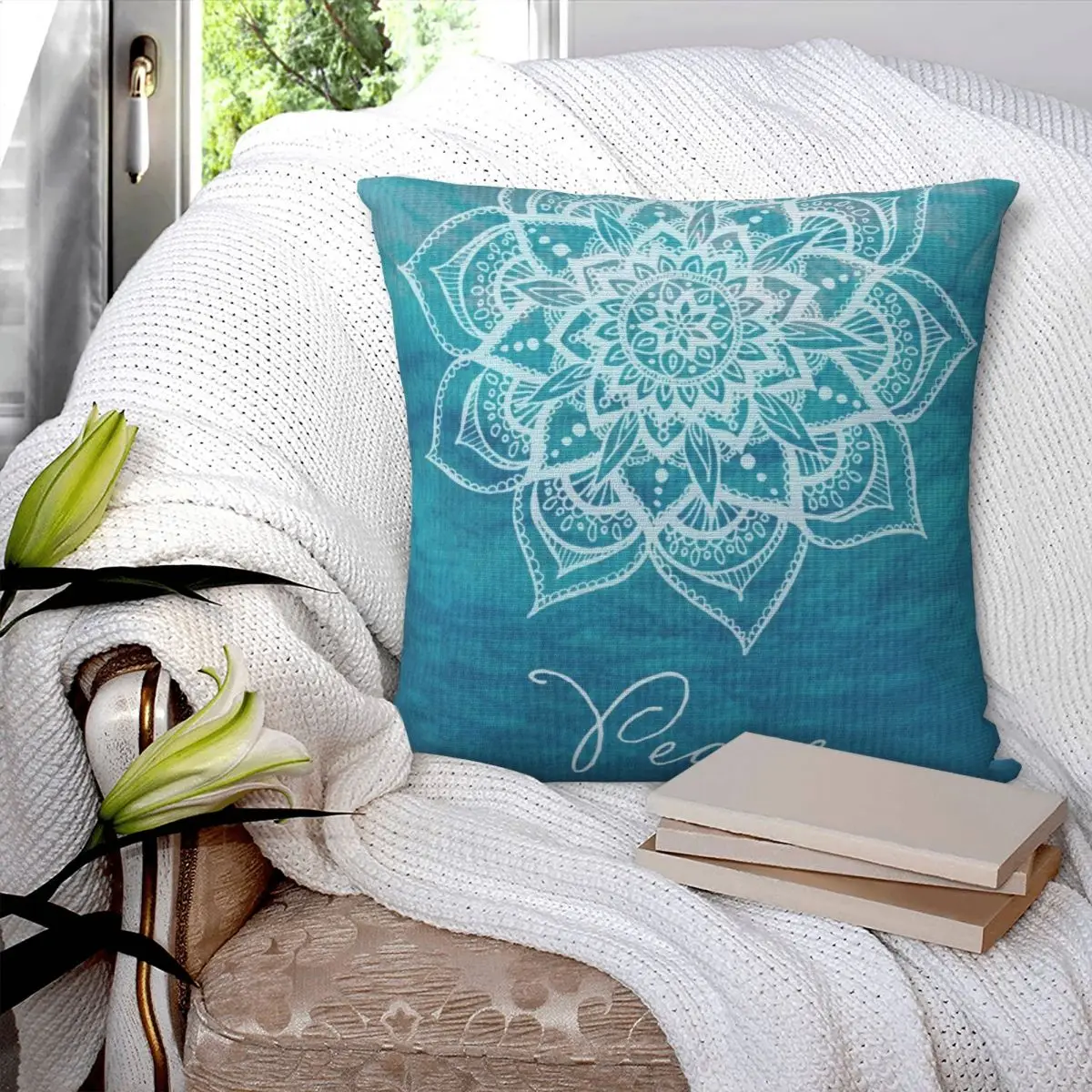 Рисунок 2 - Квадратная наволочка Peace