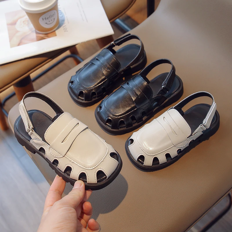 

Kids Sandals Children Summer Beach Shoes for Baby Girl Leather Shoes Black White Classic Hollow Flat Toddler Princess Shoes