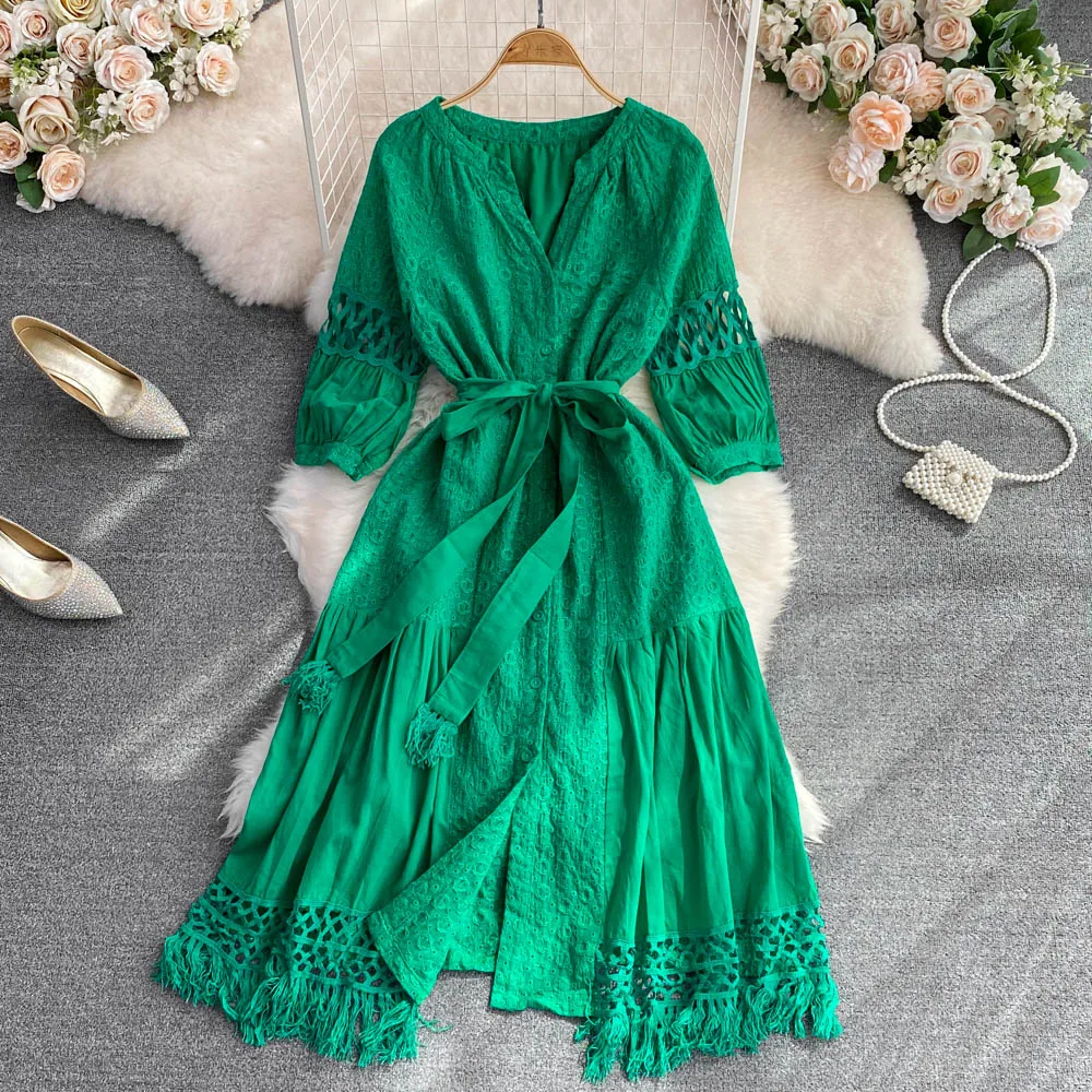 

Женское кружевное платье-миди с рукавом 3/4, V-образным вырезом и драпировкой