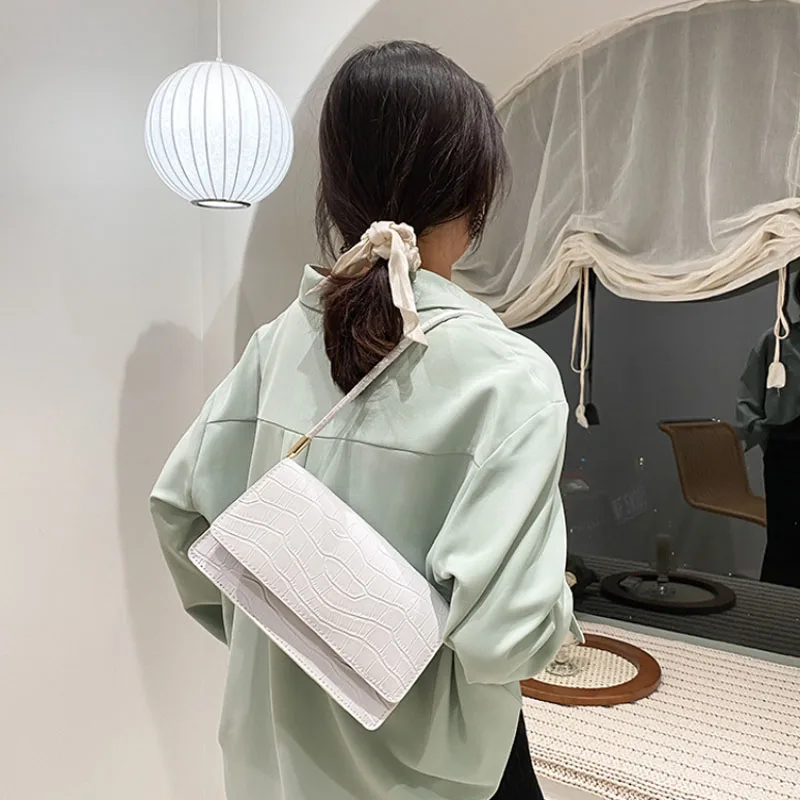 

Популярные сумки с узором под крокодиловую кожу, новые модные сумки через плечо из искусственной кожи для женщин, текстурированные Сумки на...