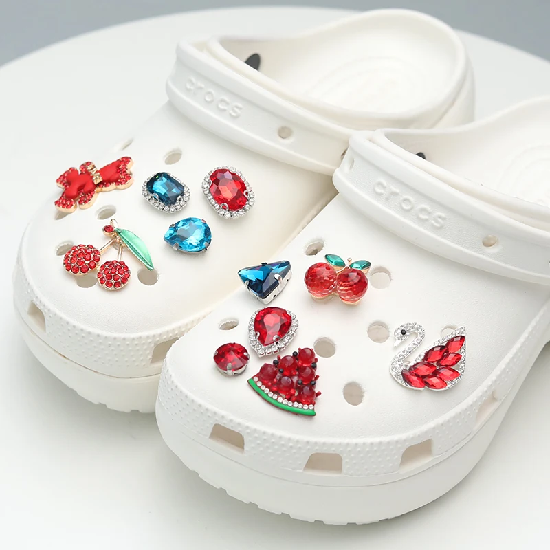 

Luxury Rhinestone Bundle Designer Charms Fashion Trend Charms for Crocs DIY High Quality Garden Shoe Buckle Elegant Girls Gift