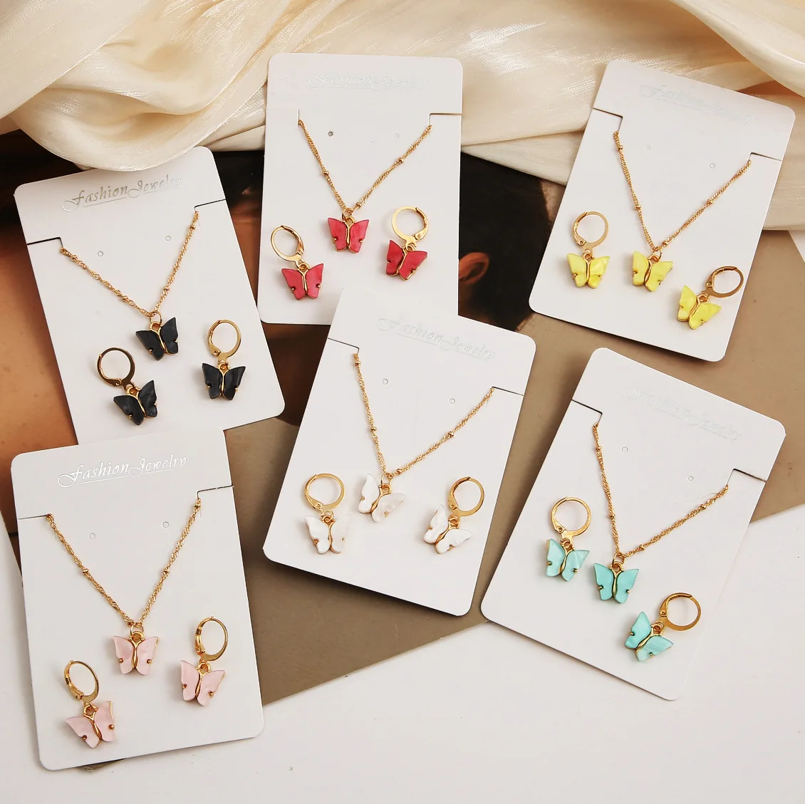 

Colorful Acrylic Fashion Earring Necklace Set Butterfly Pendants Sweet Friendship Jewelry Korean Girls Cute Daily Gifts Hot Sets