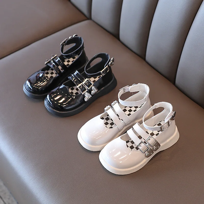 

Босоножки Детские универсальные из ПУ кожи, модные повседневные сандалии для шахматной доски, блестящие школьные туфли на плоской подошве ...