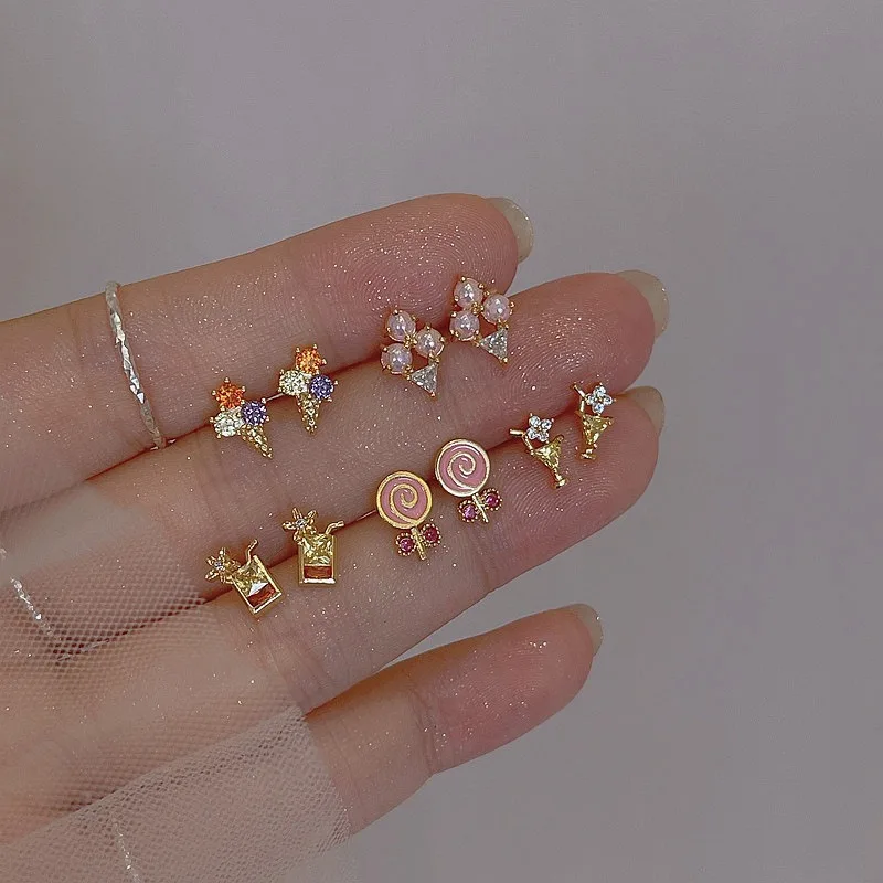 

Cute Butterfly Crystal Stud Earrings for Women Gold Silver Color Fashion Girls Ear Piercing Accessories Fancy Gift Jewelry