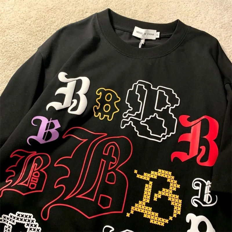 

2023 summer cotton fun graffiti colorful letters printed Japanese cotton short-sleeved women American street style Couple