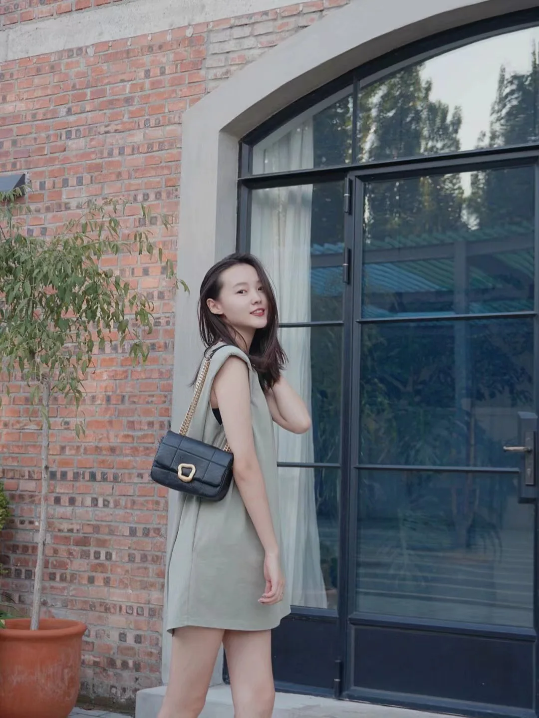 Genuine leather new single shoulder crossbody portable underarm chocolate wrap layer cowhide chain small fragrant square soft