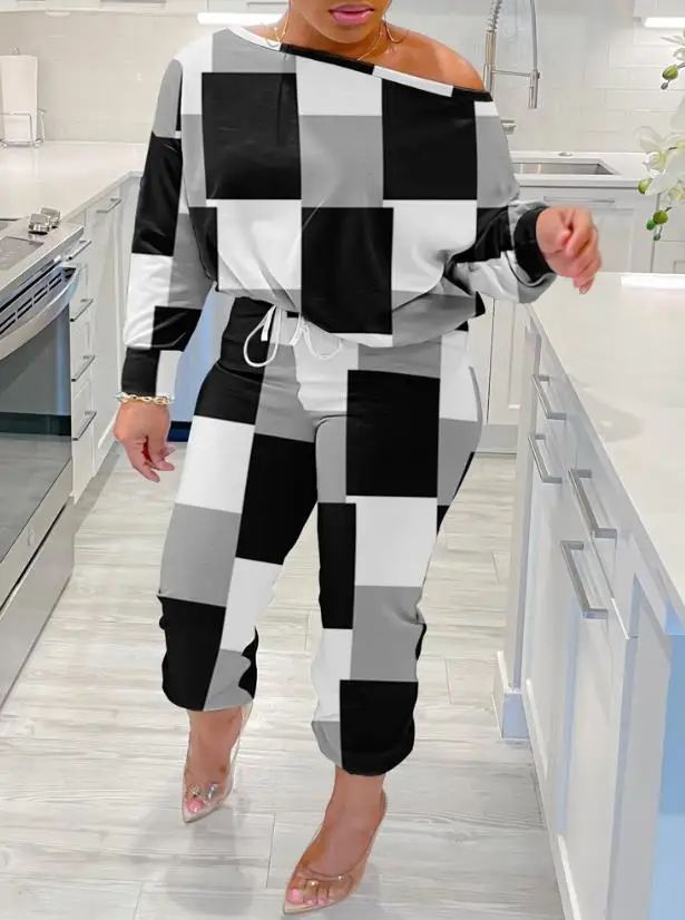 

2023 Commuting Style Women's New Plus Size Geometric Print Top and Drawstring Pants Set In Stock Hot Sale Seaside Vacation
