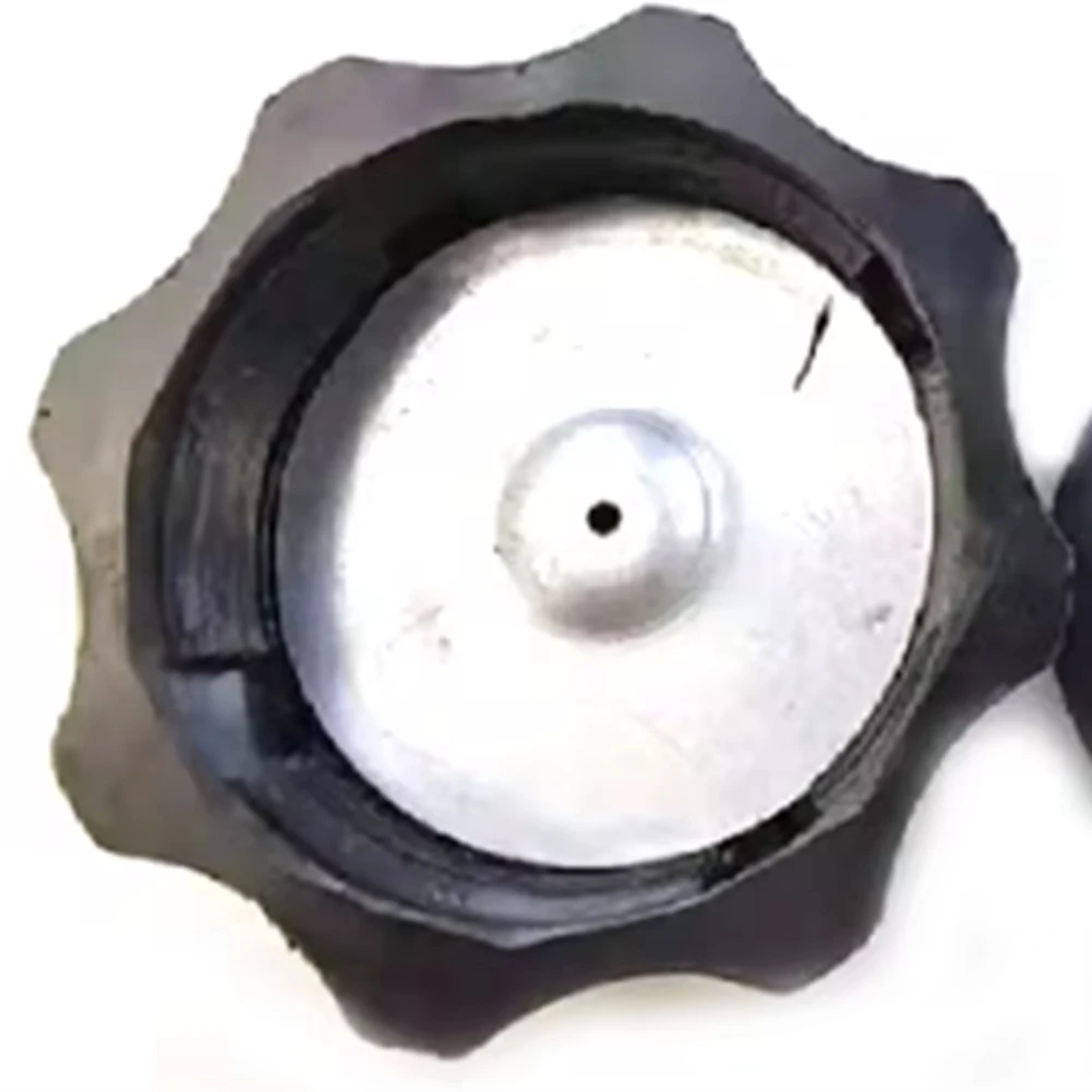 3C451-04292 Крышка топливного бака для Kubota M7040 M8540 M5640 M6040 3C 45104292