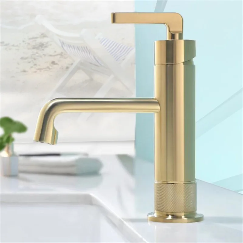 Смесители для раковины в ванной комнате из латуни с одной рукояткой для горячей и холодной воды, накладные, покрытие из меди, щетка золотого цвета, пушка серого цвета.