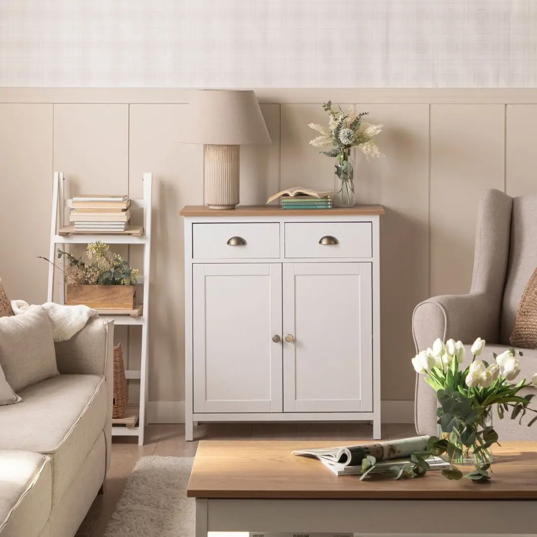 Фото Wohnzimmer Weißes Seitentisch Buffet Mit Viel Platz Für Alles Moderne Einfache Küche Schrank Hochwertiger Konsolentisch №1