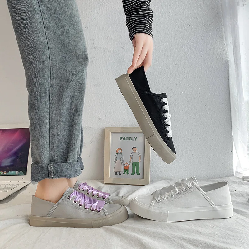 New Summer 2023 Lace Tied Canvas Shoes for Women Student Korean Version Versatile Flat Shoes Board Shoes Women's Casual Shoes