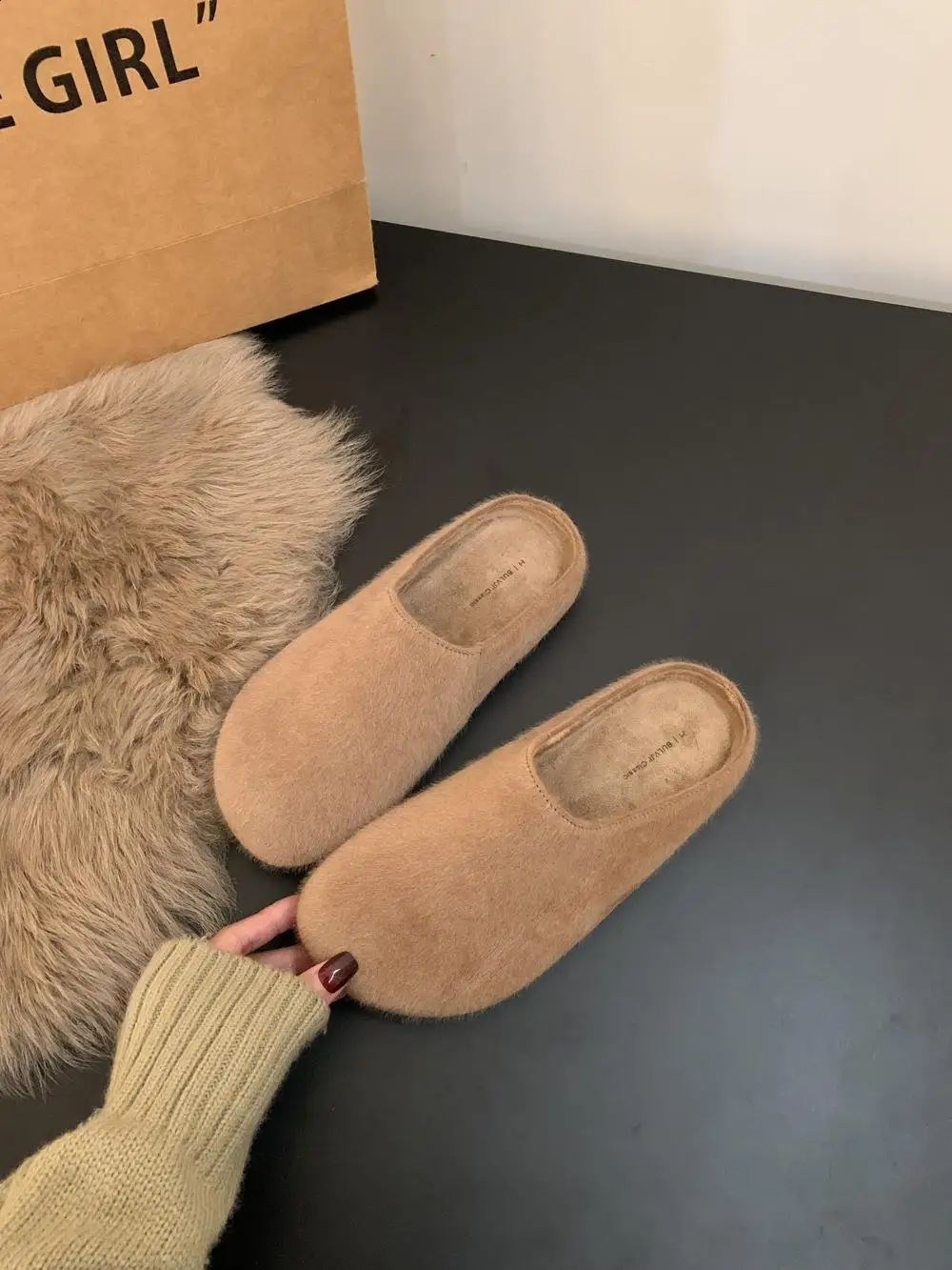 Обувь Резиновые тапочки Женские шлепанцы с закрытым носком Меховые на платформе