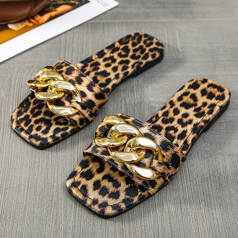 Plus Size 35-43 Flat Leopard Women'S Slippers New European American Metal Chain Square Toe Flat Shoes Women'S Sandals Slippers