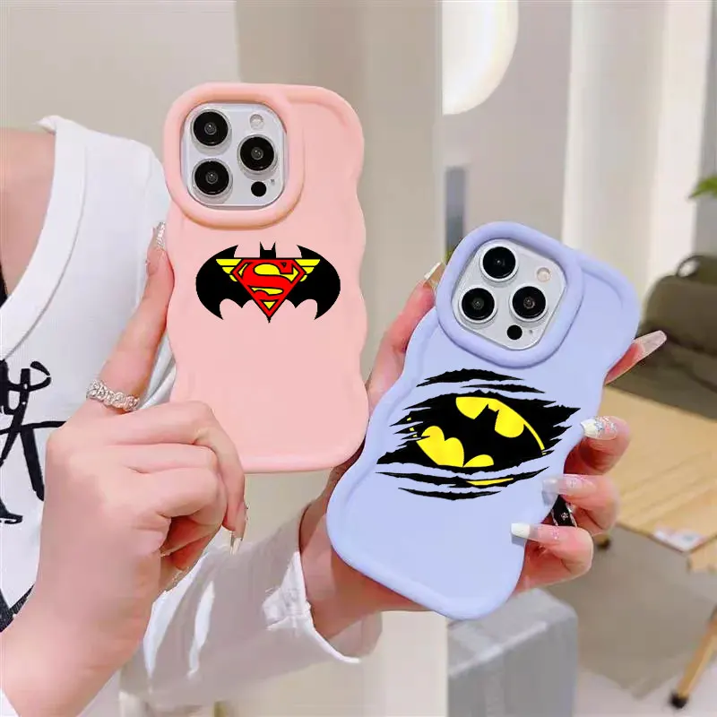Фото Чехол для телефона с логотипами героев S-Supermans B-Batmans для iPhone 17E 11 12 13 14 15 16 17 Pro Max 16e 17 Air 13 Plus, с волнистым краем, дизайн «Конфетка» №2