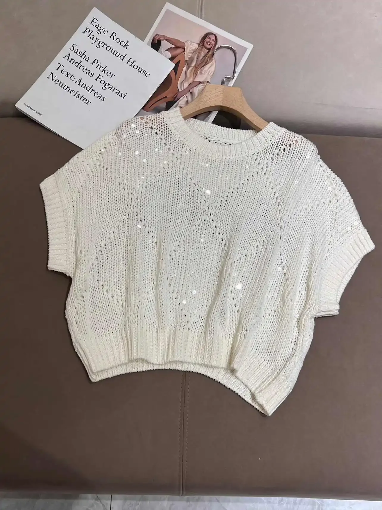 Роскошный новый топ с короткими рукавами и вышивкой блестками в ромбовидной