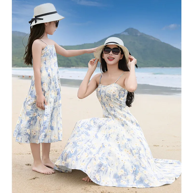 2024 летнее платье для мамы и дочки пляжные платья отпуска маленьких девочек