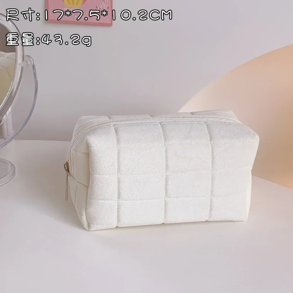 

Мягкий плюшевый пенал