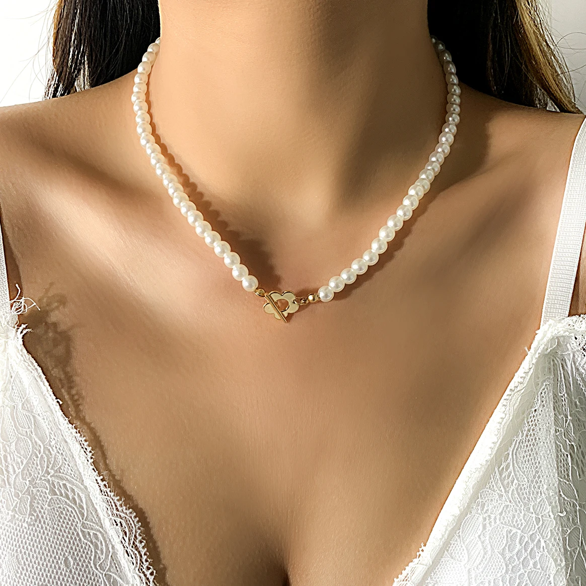 

2022 New Fashion Kpop White Pearl Clavicle Chain Choker Necklace For Women Flower Lariat Lock Collar Necklace Goth Jewelry Gifts