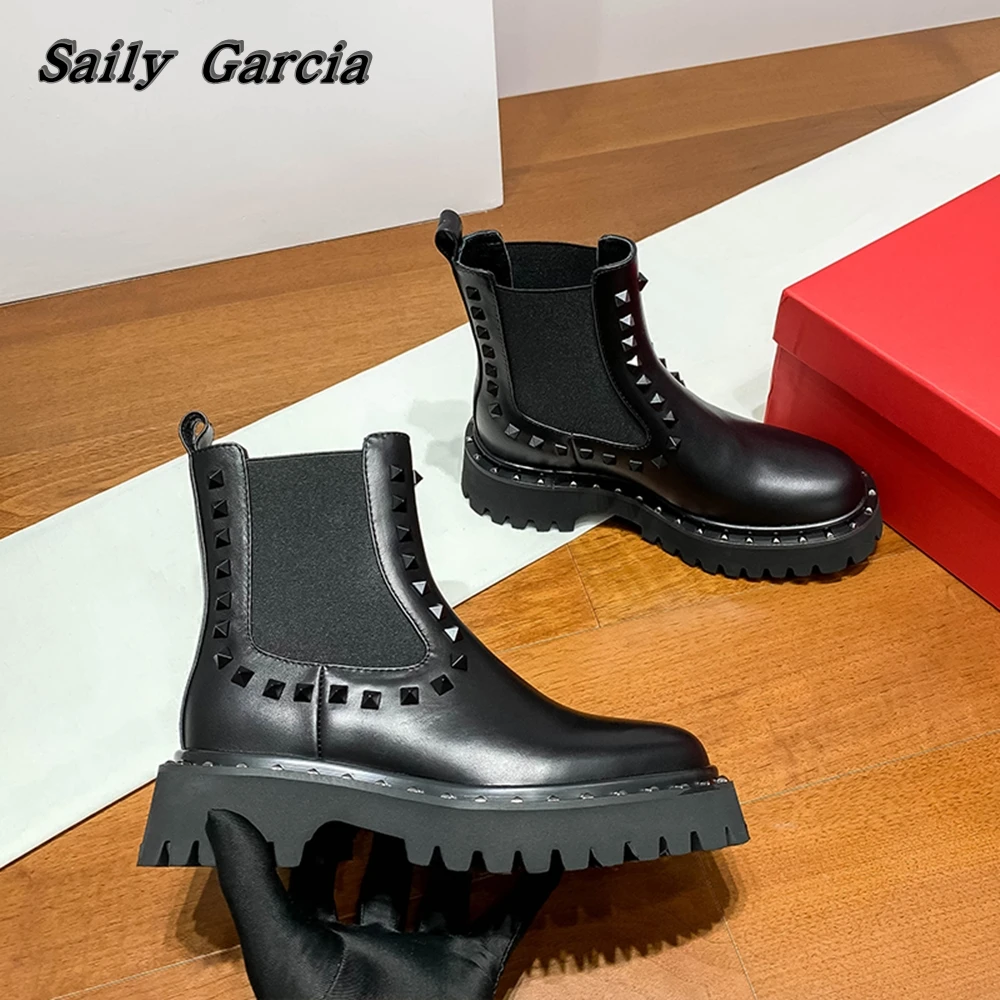 

Классические эластичные ботинки из натуральной кожи в стиле ретро с металлическими заклепками, осенняя Новинка, модные ботинки средней длины без шнуровки, повседневная обувь на платформе с круглым носком