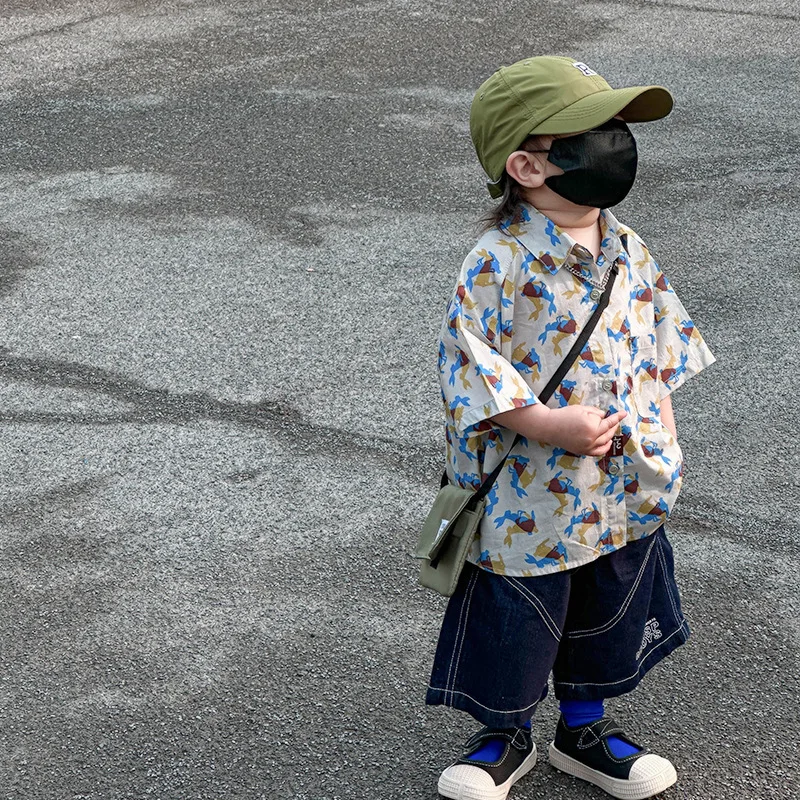 

Летняя Свободная рубашка для мальчиков 3-8 лет, новинка 2023, детский топ с лацканами в Корейском стиле, крутая красивая удобная летняя мода для детей