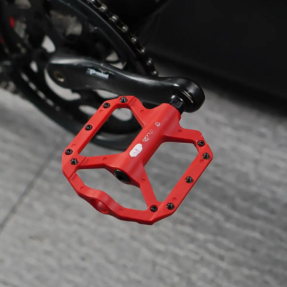 

1 Pair Bicycle Pedal CNC Platform Pedals Hollow Out Design Labor-saving Accessories Professional Bicycle Pedals