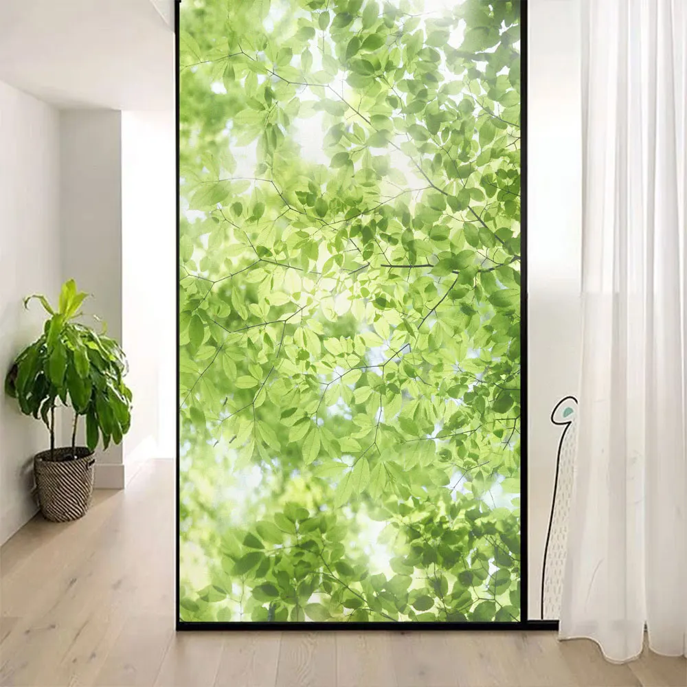 

Статическая плёнка для окон с зелёными листьями