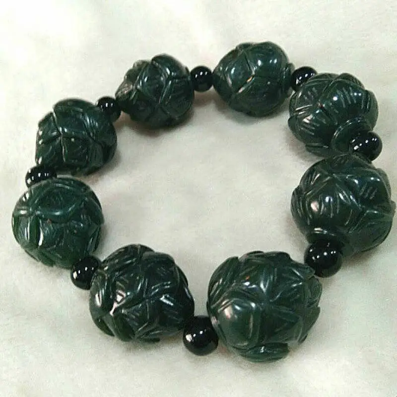 

Chinese Hand Carved Jade Lotus Flower Bead Natural Hetian Jade Bracelet
