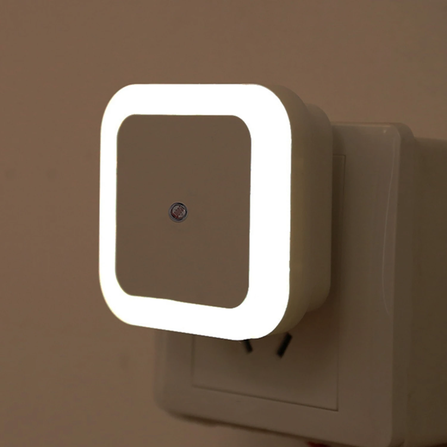 

Bedroom LED Night Light Plug Smart Light Dusk To Dawn Sensor Bedside Cabinet Staircase Lamps Children Kids Room Hallway Lighting