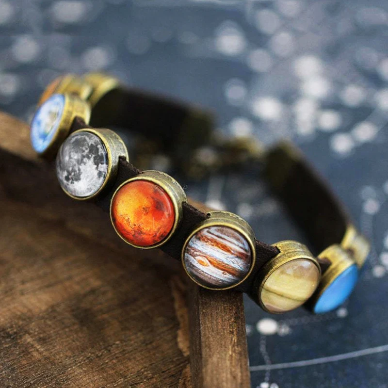 

Creative Luminous Starry Night Bracelet Men Women Universe Galaxy Planets Solar System Bracelet For Girls Boys Christmas Gift