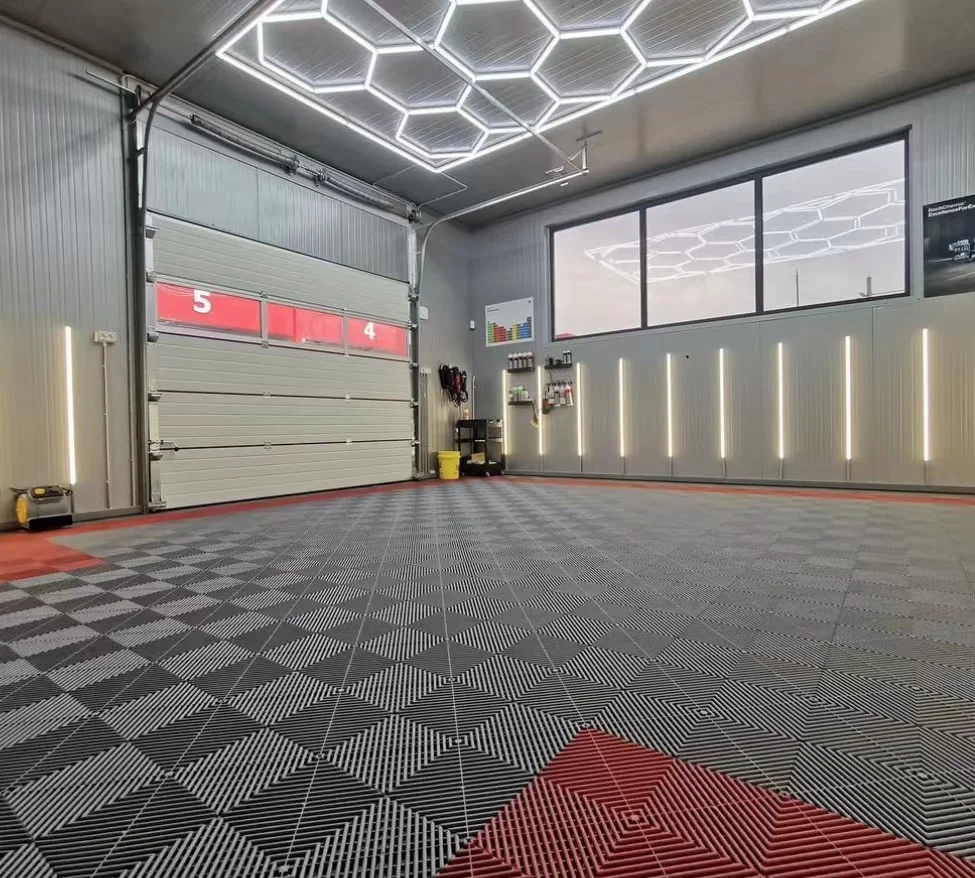 

Жесткая модульная красочная Блокировка напольная плитка для гаража промышленных пластиковых гаражных напольных ковриков для автоцеха