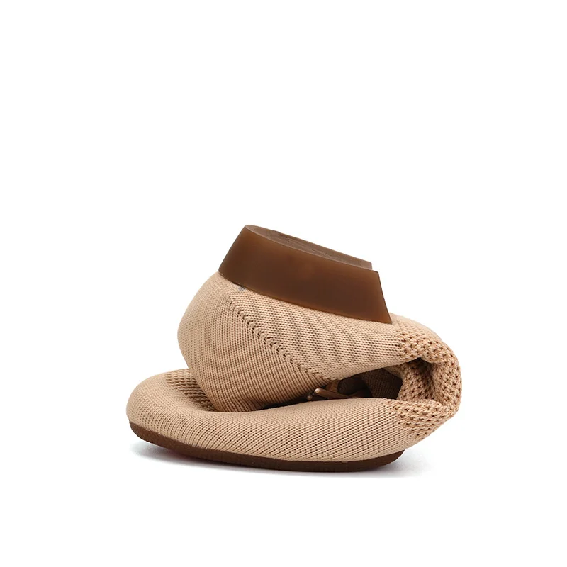 Breathable dance  Shoes Casual Fashion Outdoor women or boys Sports Shoes Light Socks shoes