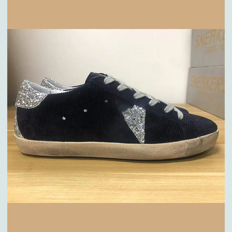 

Новинка 2022, всесезонные маленькие грязные туфли с блестками, спортивная обувь для родителей и детей и досуга, нескользящая обувь для скейтб...