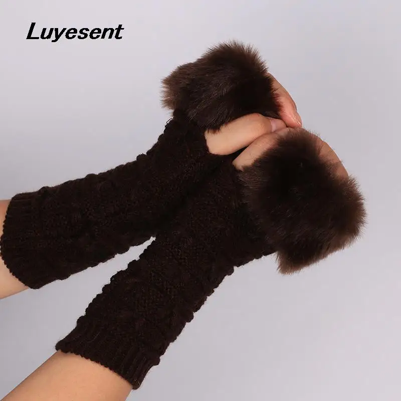 

Осень 2023, женские короткие перчатки Y2k, трикотажные перчатки из искусственной кожи для девушек, милые однотонные повседневные варежки в сти...