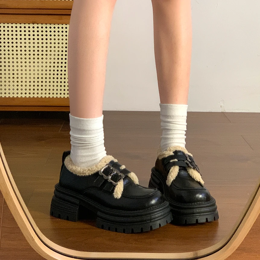 Женская обувь в стиле ретро сабо осенние лоферы на платформе с мехом оксфорды