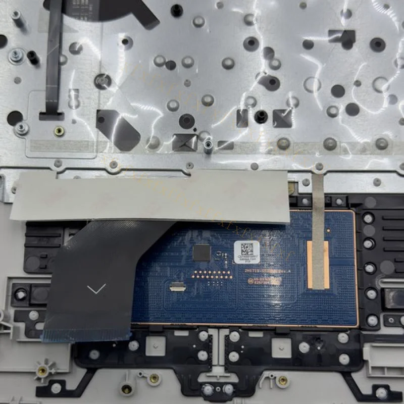 Фото Подставка для рук A+For PTP 73H1 L92783-001, совместимая с HP 17t-by400, 17-by0026cy, 17z-ca300, с подсветкой клавиатуры №3