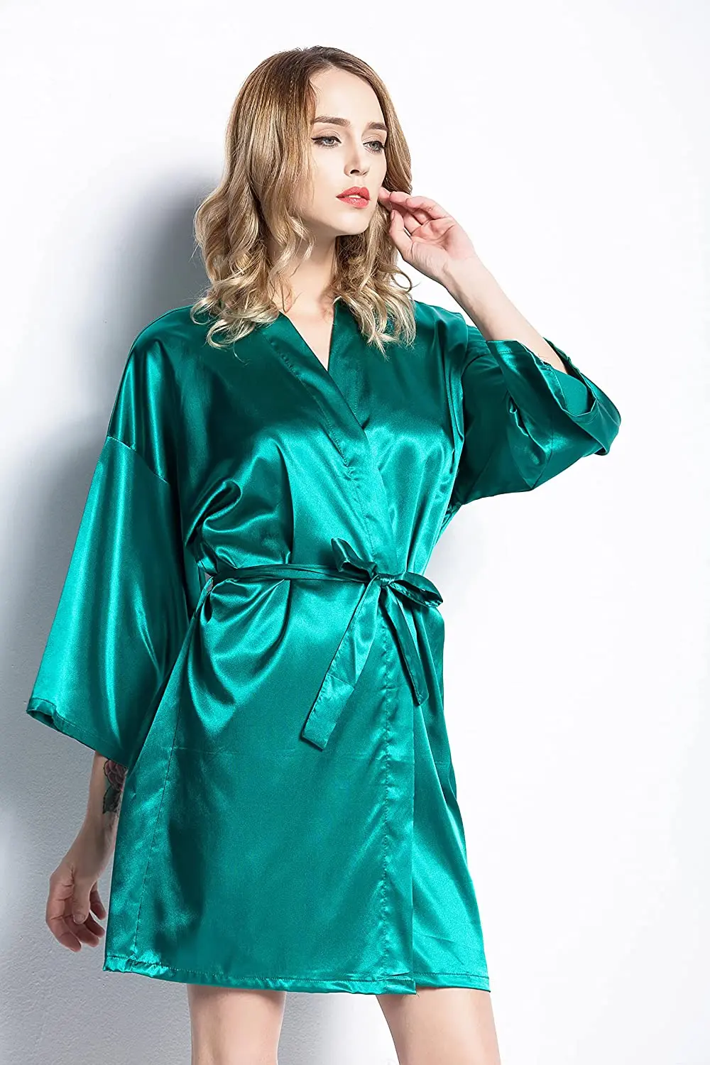 Bridesmaid Robes Sister of The Bride Robe Bridal Party Robes Bride Robe for Wedding Day Wedding Night Dress Women Satin Robe