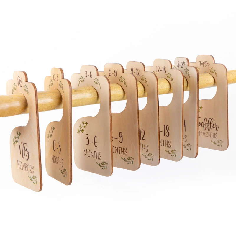 

Шкаф для младенцев в возрасте от 8 до 24 месяцев, отделяющий спальню шкаф, деревянный уборщик одежды, размер детской одежды, вешалка