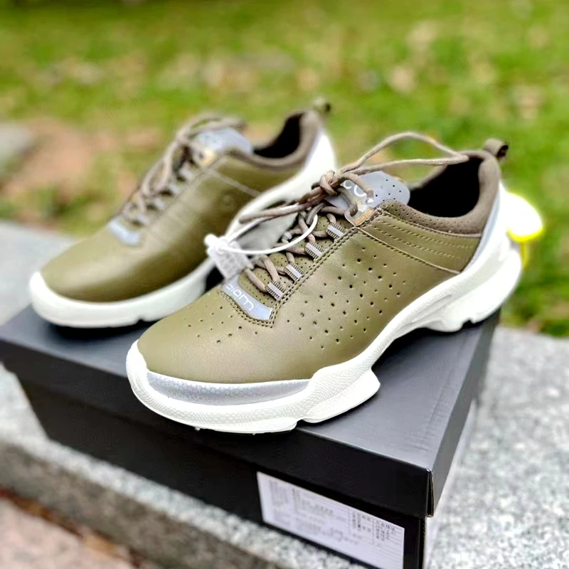 Golf Men's Shoes Medium Top Thick Sole Brand Anti-Skid Wear-Resistant Leather Waterproof Sports Shoes  Men's Hiking  Shoes