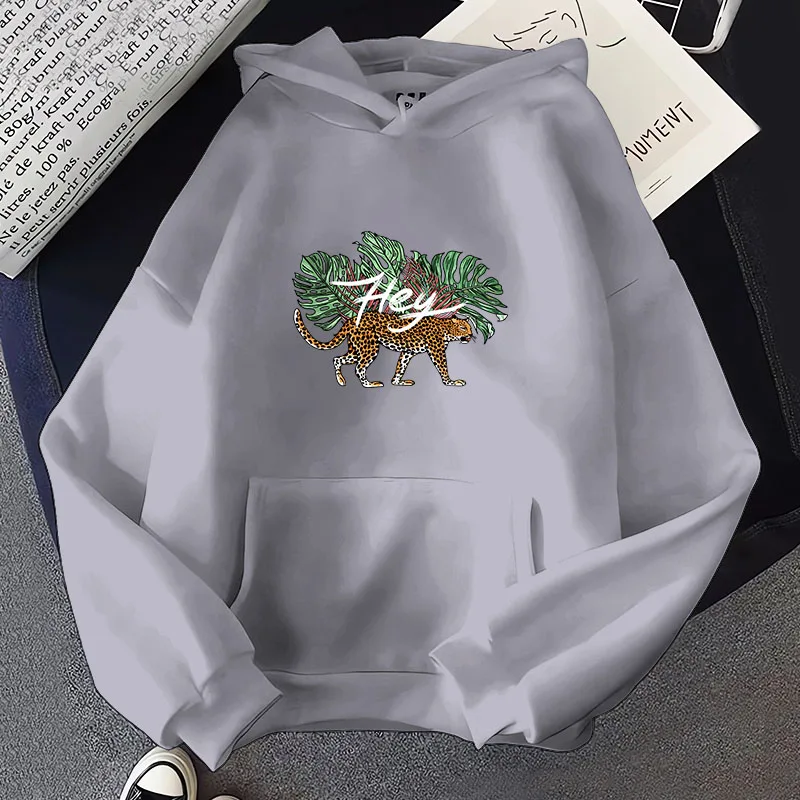 

Autumn and winter fashion hoodie cartoon leopard hand-painted leopard hand-painted plant leaves hand-written English letters car