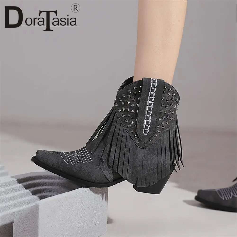 Brand New Ladies Embroider Rivet Fringe Cowgirl Boots Fashion Chunky High Heels Ankle Boots Women Casual Retro Woman Shoes