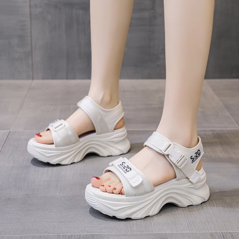 

Fashion Sandals with Platform Female 2023 Summer New Casual Roman Shoes Round Head Flat Non-slip Mid Heel Sandals for Women
